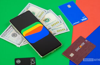 Google Wallet logo on smartphone next to credit cards and cash Stock photo 5