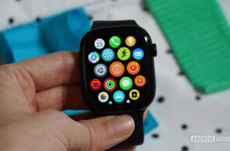 An Apple Watch Series 10 user reviews their app Library