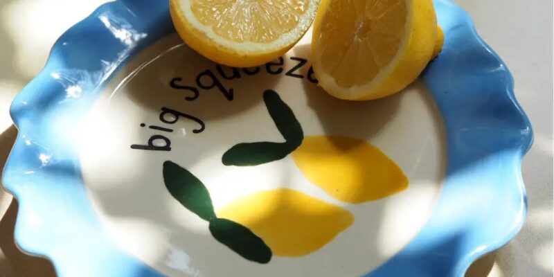 Friday Deal with 2 : Cute Summer time Plates